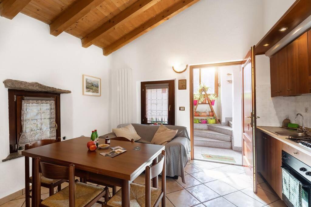 Dimora Gilles Aosta Valley บาร์ด ห้อง รูปภาพ